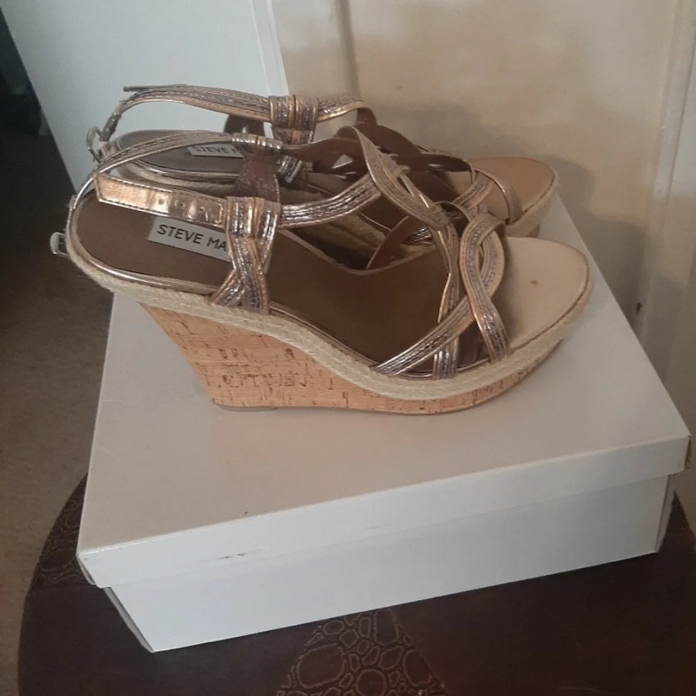 Steve Madden Gold Strappy wedge heels